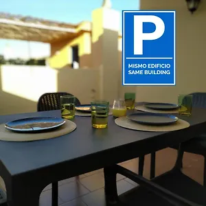 Yellow Duplex Free Parking And Terrace , Málaga Spanje